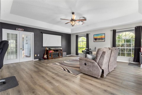 Villa ou maison à vendre à Chuluota, Floride: 7 chambres, 480.58 m2 № 2115919 - photo 16
