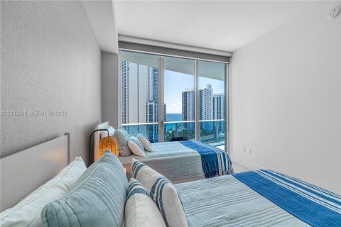 Condo in Sunny Isles Beach, Florida, 2 bedrooms  № 2241678 - photo 25