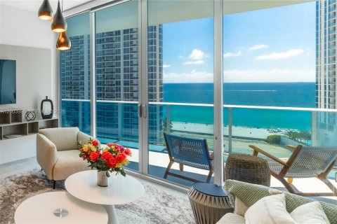 Condo in Sunny Isles Beach, Florida, 2 bedrooms № 2241678