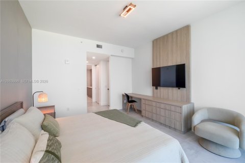 Condo in Sunny Isles Beach, Florida, 2 bedrooms  № 2241678 - photo 19