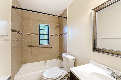 Appartement à louer à North Miami Beach, Floride: 2 chambres, 654.12 m2 № 1941006 - photo 27