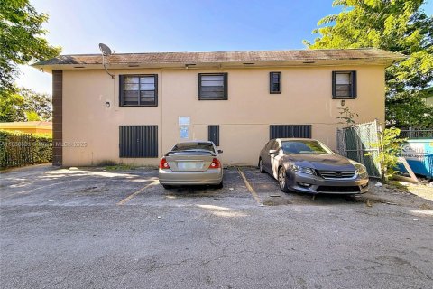 Appartement à louer à North Miami Beach, Floride: 2 chambres, 654.12 m2 № 1941006 - photo 30
