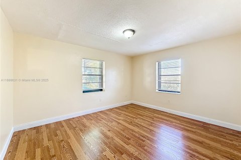 Appartement à louer à North Miami Beach, Floride: 2 chambres, 654.12 m2 № 1941006 - photo 22