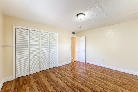 Appartement à louer à North Miami Beach, Floride: 2 chambres, 654.12 m2 № 1941006 - photo 24