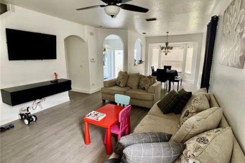 Villa ou maison à vendre à Riverview, Floride: 4 chambres, 162.95 m2 № 1915849 - photo 5