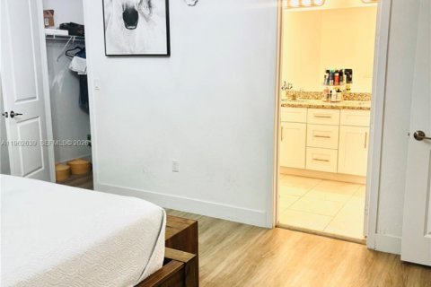 Купить виллу или дом в Майами, Флорида 4 спальни, 211.82м2, № 2023880 - фото 18