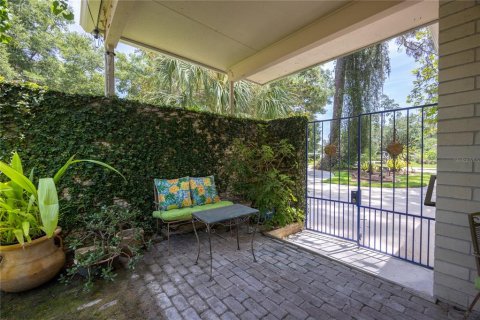 House in Gainesville, Florida 4 bedrooms, 331.66 sq.m. № 1802332 - photo 13