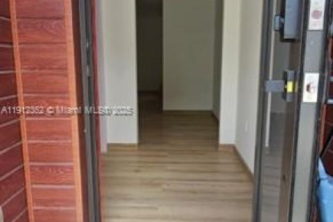 Touwnhouse à vendre à Florida City, Floride: 4 chambres, 124.02 m2 № 1966831 - photo 5