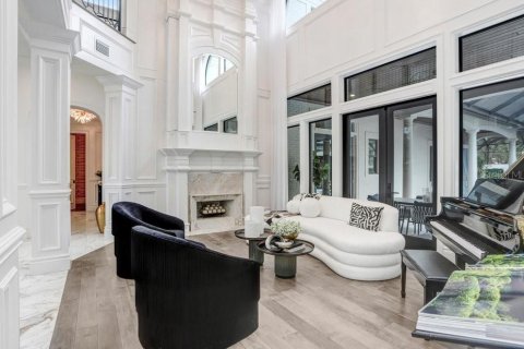 Casa en venta en Tampa, Florida, 6 dormitorios, 604.61 m2 № 1555244 - foto 5