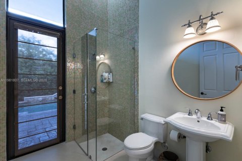 Villa ou maison à vendre à Miami, Floride: 4 chambres, 327.48 m2 № 2043025 - photo 25