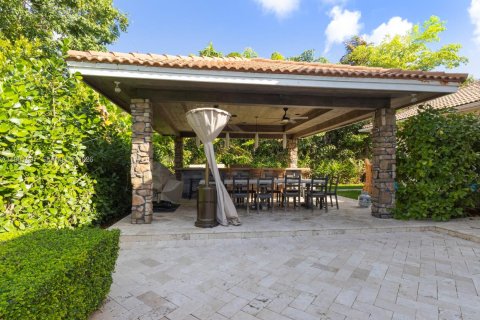 Villa ou maison à vendre à Miami, Floride: 4 chambres, 327.48 m2 № 2043025 - photo 21