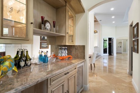 Villa ou maison à vendre à Miami, Floride: 4 chambres, 327.48 m2 № 2043025 - photo 23