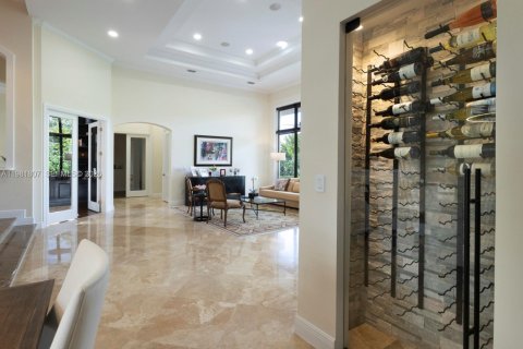 Villa ou maison à vendre à Miami, Floride: 4 chambres, 327.48 m2 № 2043025 - photo 7