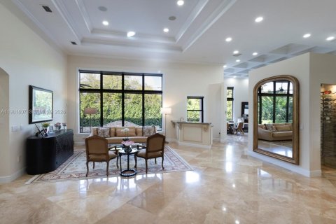 Villa ou maison à vendre à Miami, Floride: 4 chambres, 327.48 m2 № 2043025 - photo 5