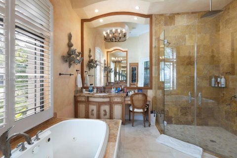 Villa ou maison à vendre à Miami, Floride: 4 chambres, 327.48 m2 № 2043025 - photo 29