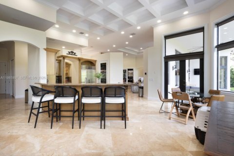 Villa ou maison à vendre à Miami, Floride: 4 chambres, 327.48 m2 № 2043025 - photo 11