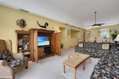 Townhouse in Holmes Beach, Florida 3 bedrooms, 122.63 sq.m. № 2430470 - photo 9