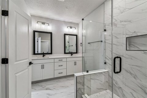 Adosado en venta en Saint Petersburg, Florida, 3 dormitorios, 181.35 m2 № 1831749 - foto 24