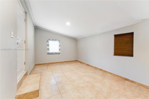 Купить виллу или дом в Майами, Флорида 3 спальни, 128.86м2, № 2087142 - фото 17