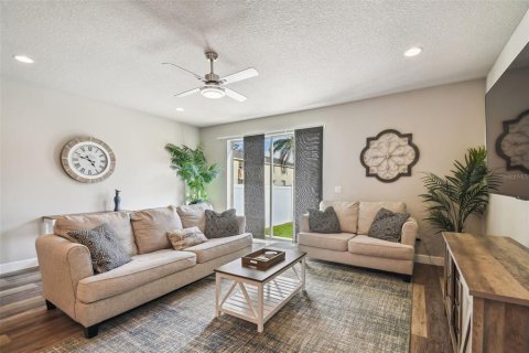 Adosado en alquiler en Tampa, Florida, 3 dormitorios, 170.75 m2 № 1832715 - foto 26