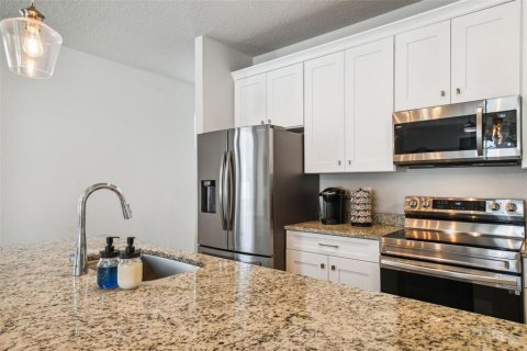 Adosado en alquiler en Tampa, Florida, 3 dormitorios, 170.75 m2 № 1832715 - foto 15