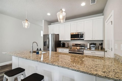 Adosado en alquiler en Tampa, Florida, 3 dormitorios, 170.75 m2 № 1832715 - foto 14