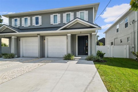 Adosado en alquiler en Tampa, Florida, 3 dormitorios, 170.75 m2 № 1832715 - foto 1