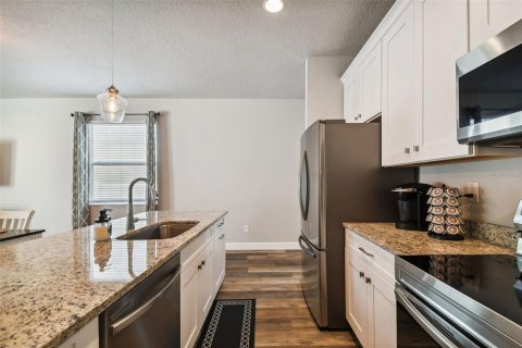 Adosado en alquiler en Tampa, Florida, 3 dormitorios, 170.75 m2 № 1832715 - foto 20
