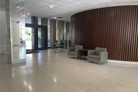 Copropriété à vendre à Aventura, Floride: 2 chambres, 101.82 m2 № 1979755 - photo 16