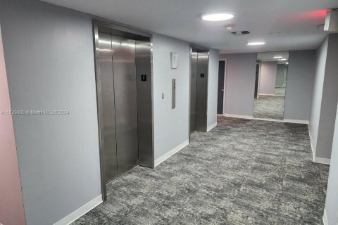 Copropriété à vendre à Aventura, Floride: 2 chambres, 101.82 m2 № 1979755 - photo 28