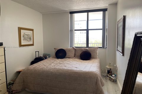 Copropriété à vendre à Aventura, Floride: 2 chambres, 101.82 m2 № 1979755 - photo 9