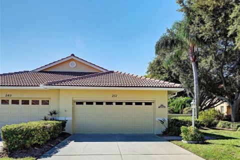 Villa ou maison à vendre à Venice, Floride: 2 chambres, 146.69 m2 № 2421939 - photo 2