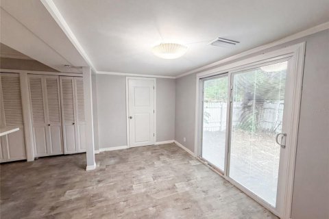 Condo in Sanford, Florida, 2 bedrooms № 2227386 - photo 16