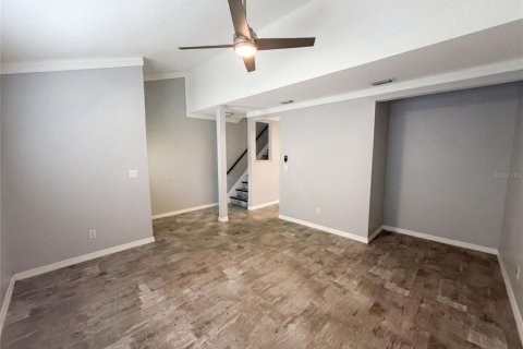 Condo in Sanford, Florida, 2 bedrooms № 2227386 - photo 3