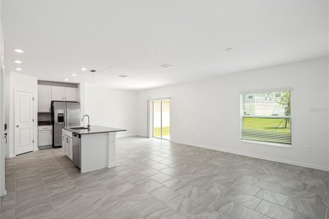 Casa en alquiler en Davenport, Florida, 4 dormitorios, 173.73 m2 № 1895063 - foto 2