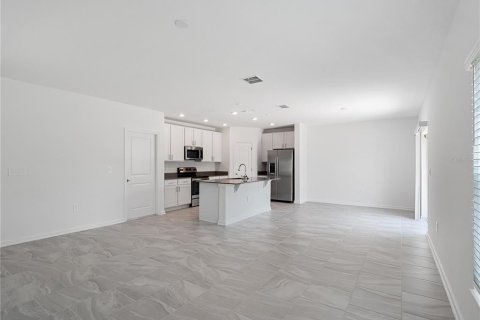 Casa en alquiler en Davenport, Florida, 4 dormitorios, 173.73 m2 № 1895063 - foto 8