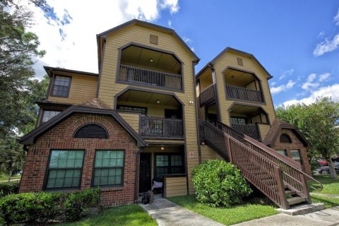 Condominio en venta en Altamonte Springs, Florida, 1 dormitorio, 59.83 m2 № 1770136 - foto 4