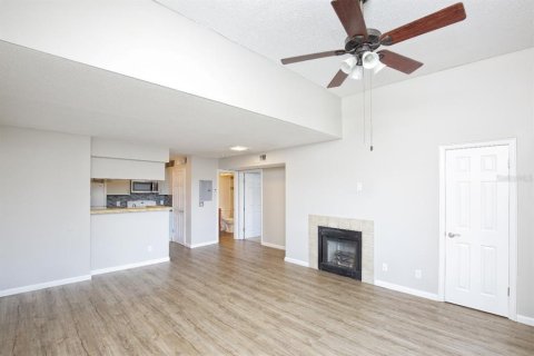 Condominio en venta en Altamonte Springs, Florida, 1 dormitorio, 59.83 m2 № 1770136 - foto 8