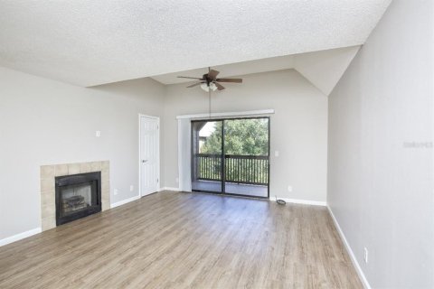 Condominio en venta en Altamonte Springs, Florida, 1 dormitorio, 59.83 m2 № 1770136 - foto 5
