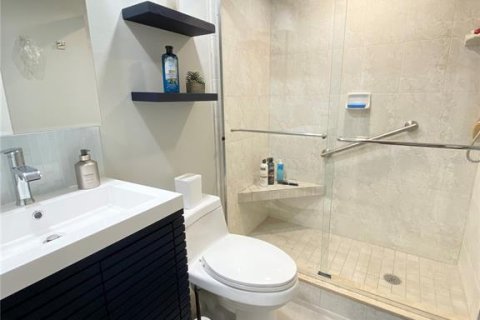 Снять в аренду кондоминиум в Сарасота, Флорида 1 комната, 112.5м2, № 1353580 - фото 19