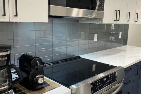 Снять в аренду кондоминиум в Сарасота, Флорида 1 комната, 112.5м2, № 1353580 - фото 6
