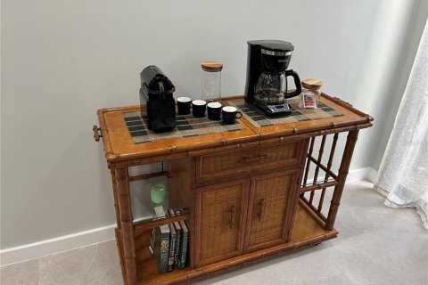 Снять в аренду кондоминиум в Сарасота, Флорида 1 комната, 112.5м2, № 1353580 - фото 8