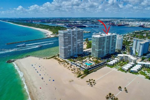 Купить кондоминиум в Форт-Лодердейл, Флорида 2 спальни, 140.56м2, № 1939411 - фото 22