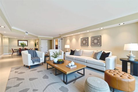 Купить кондоминиум в Форт-Лодердейл, Флорида 2 спальни, 140.56м2, № 1939411 - фото 1