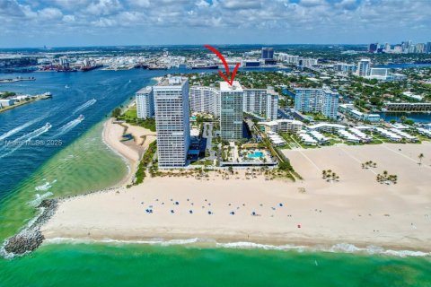 Купить кондоминиум в Форт-Лодердейл, Флорида 2 спальни, 140.56м2, № 1939411 - фото 28