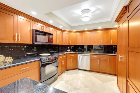 Купить кондоминиум в Форт-Лодердейл, Флорида 2 спальни, 140.56м2, № 1939411 - фото 11