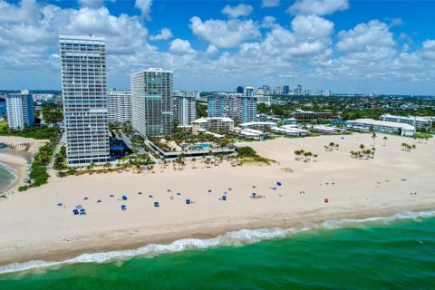 Купить кондоминиум в Форт-Лодердейл, Флорида 2 спальни, 140.56м2, № 1939411 - фото 30