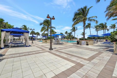 Купить кондоминиум в Форт-Лодердейл, Флорида 2 спальни, 140.56м2, № 1939411 - фото 21