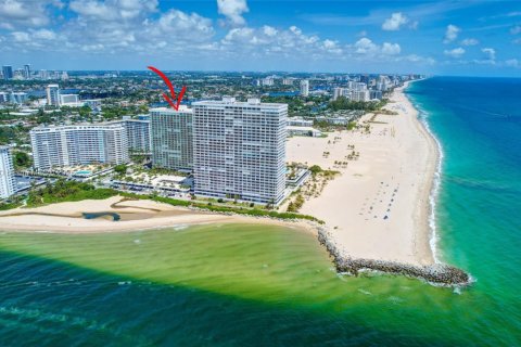 Купить кондоминиум в Форт-Лодердейл, Флорида 2 спальни, 140.56м2, № 1939411 - фото 26