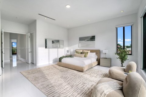 Villa ou maison à vendre à North Miami, Floride: 6 chambres, 447.6 m2 № 2047998 - photo 27